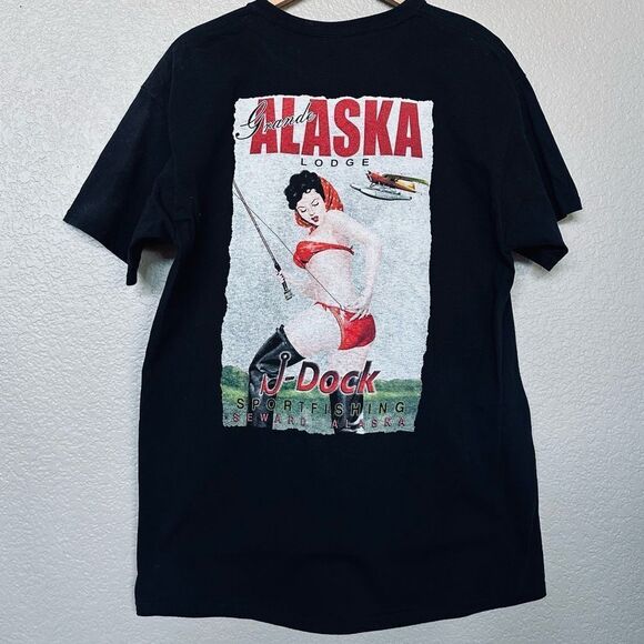 Alaska Pin-Up J-Dock Seafood Co. Graphic T-Shirt L - Picture 1 of 5
